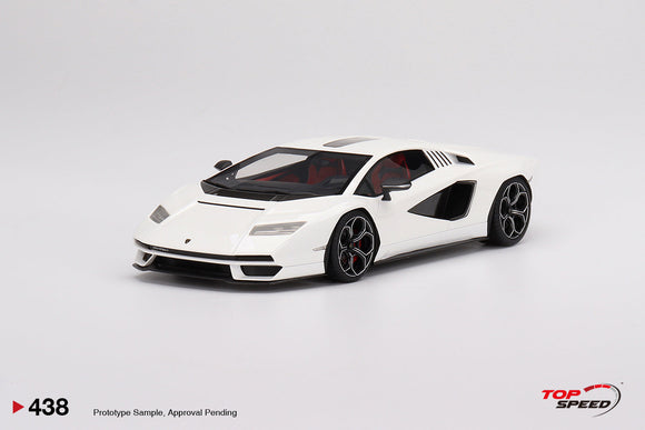 1:18 Lamborghini Countach LPI 800-4 -- Bianco Siderale (White) -- TopSpeed