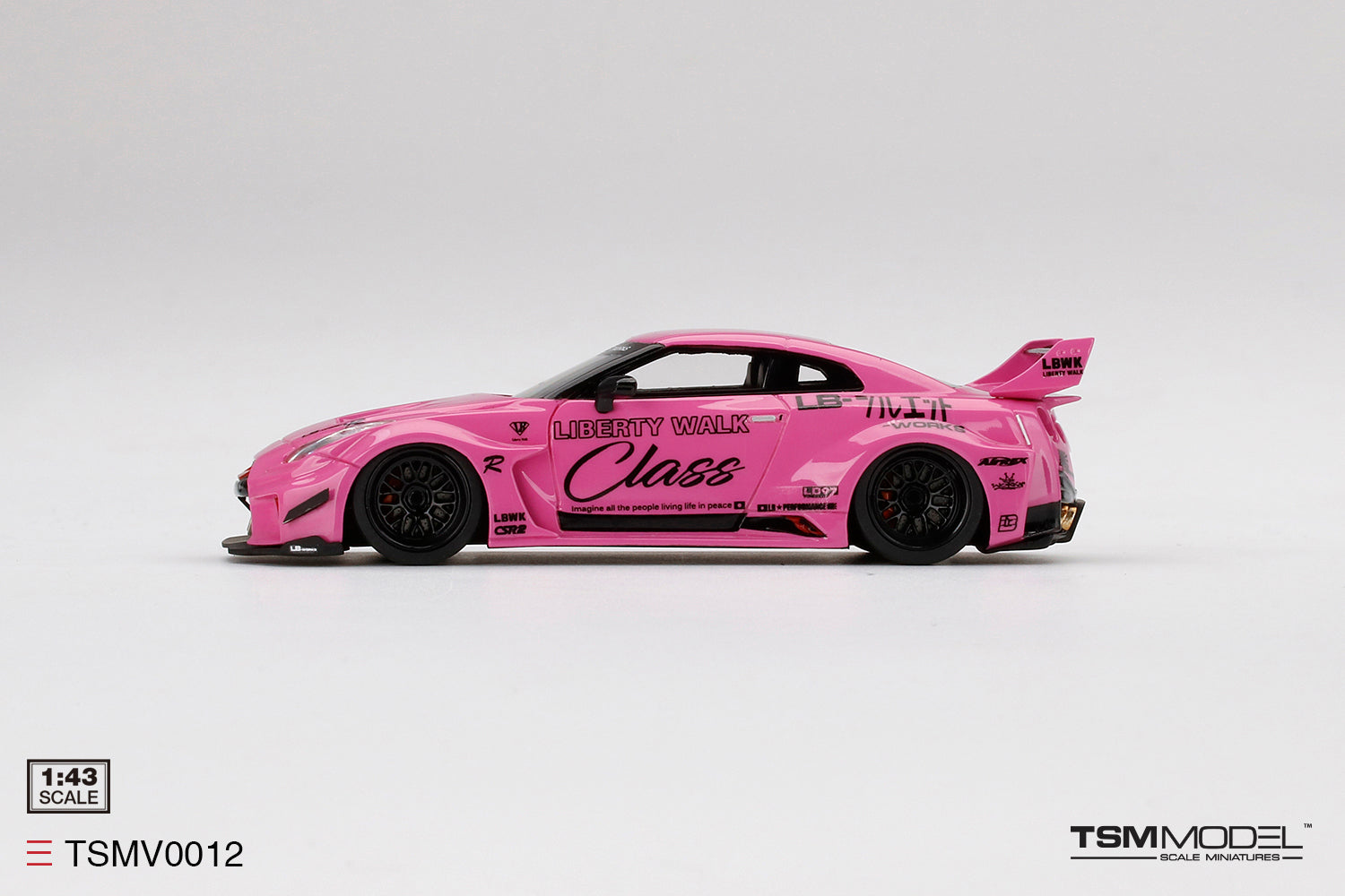 1:43 Nissan R35 GTRR LB-Silhouette WORKS GT Ver.1 -- Pink