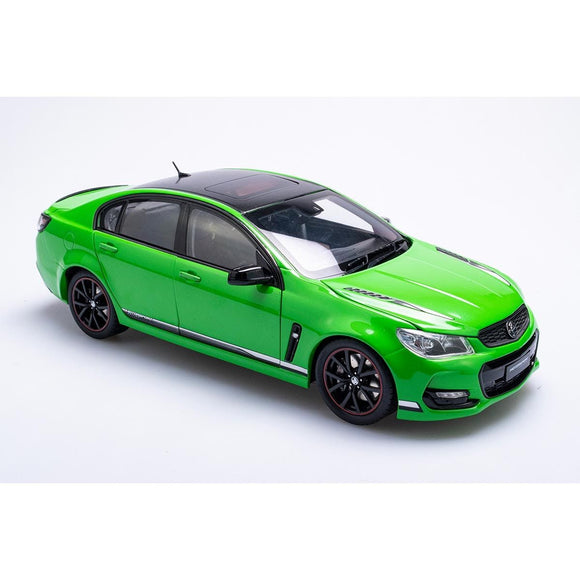 (Pre-Order) 1:18 Holden VFII Commodore Motorsport Edition -- Spitfire Green -- Biante