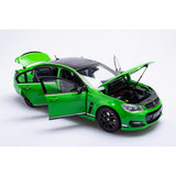 (Pre-Order) 1:18 Holden VFII Commodore Motorsport Edition -- Spitfire Green -- Biante