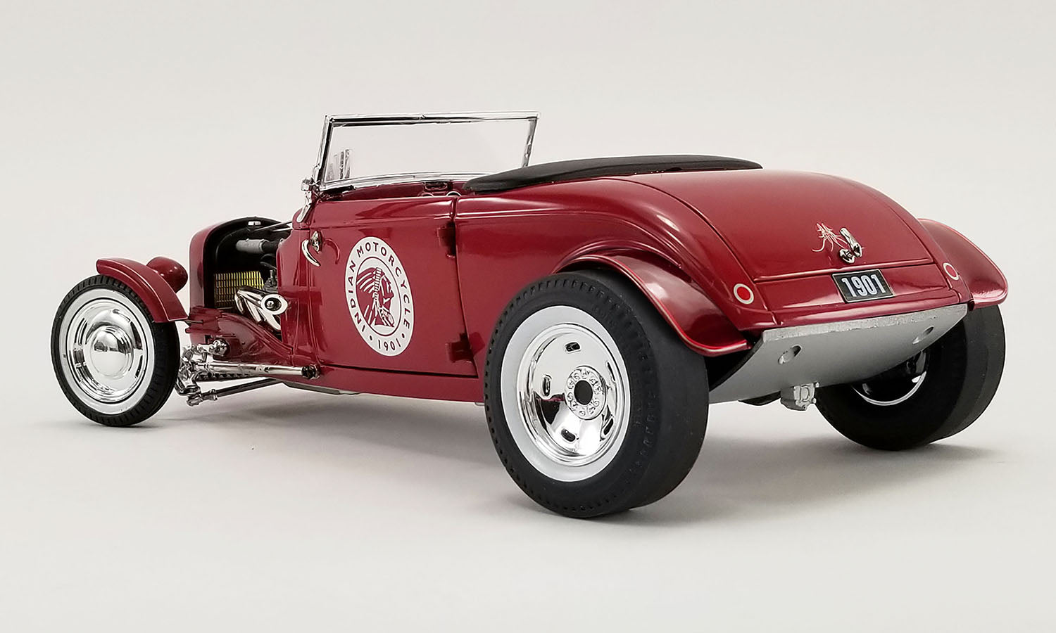 1:18 1934 Hot Rod Roadster -- Indian Motorcycle -- ACME
