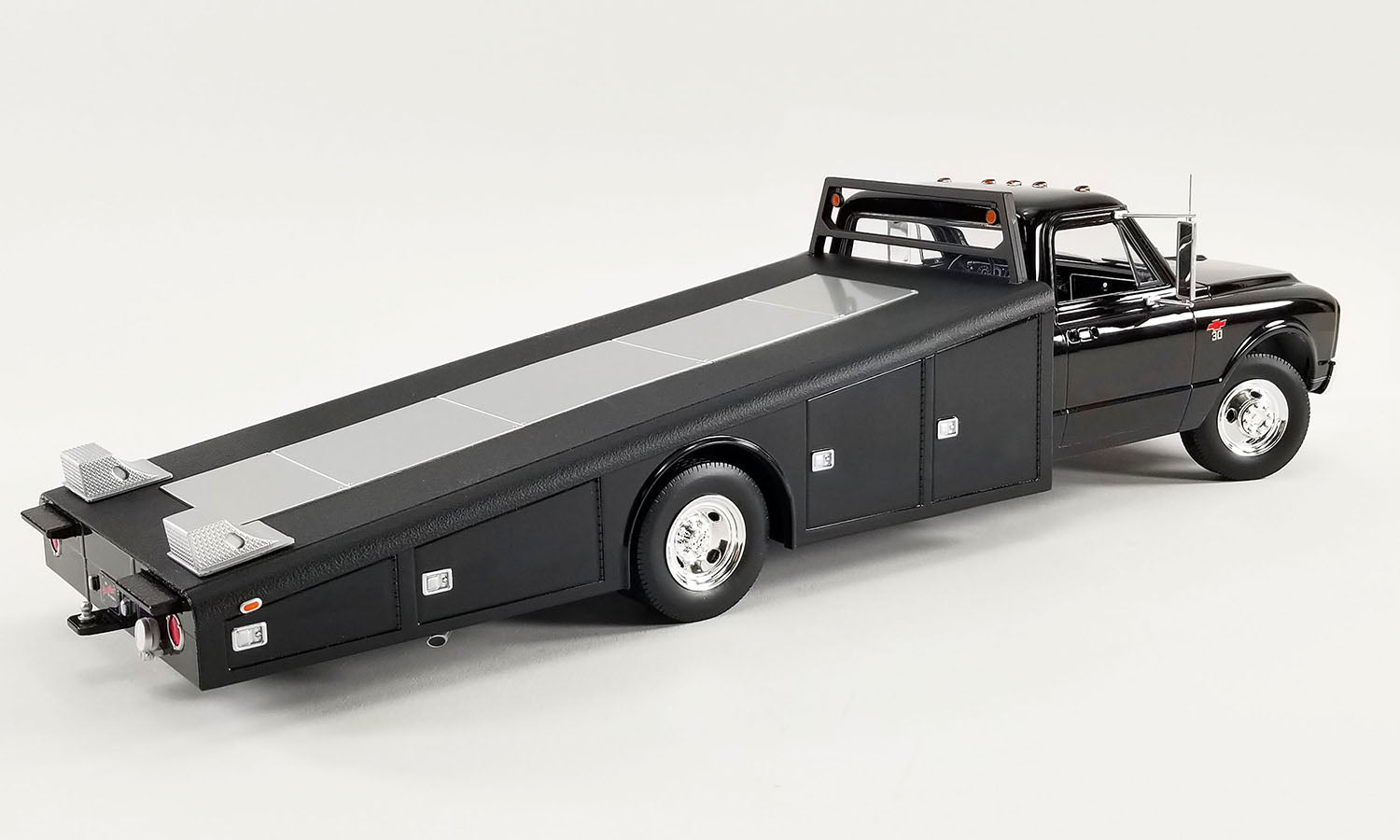 1:18 1967 Chevrolet C-30 Ramp Truck -- Black -- ACME