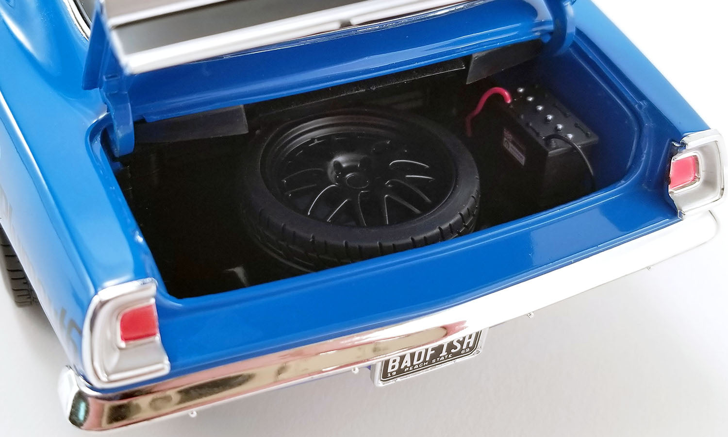 1:18 1969 Plymouth Hemi Cuda Street Fighter -- Petty Blue -- ACME