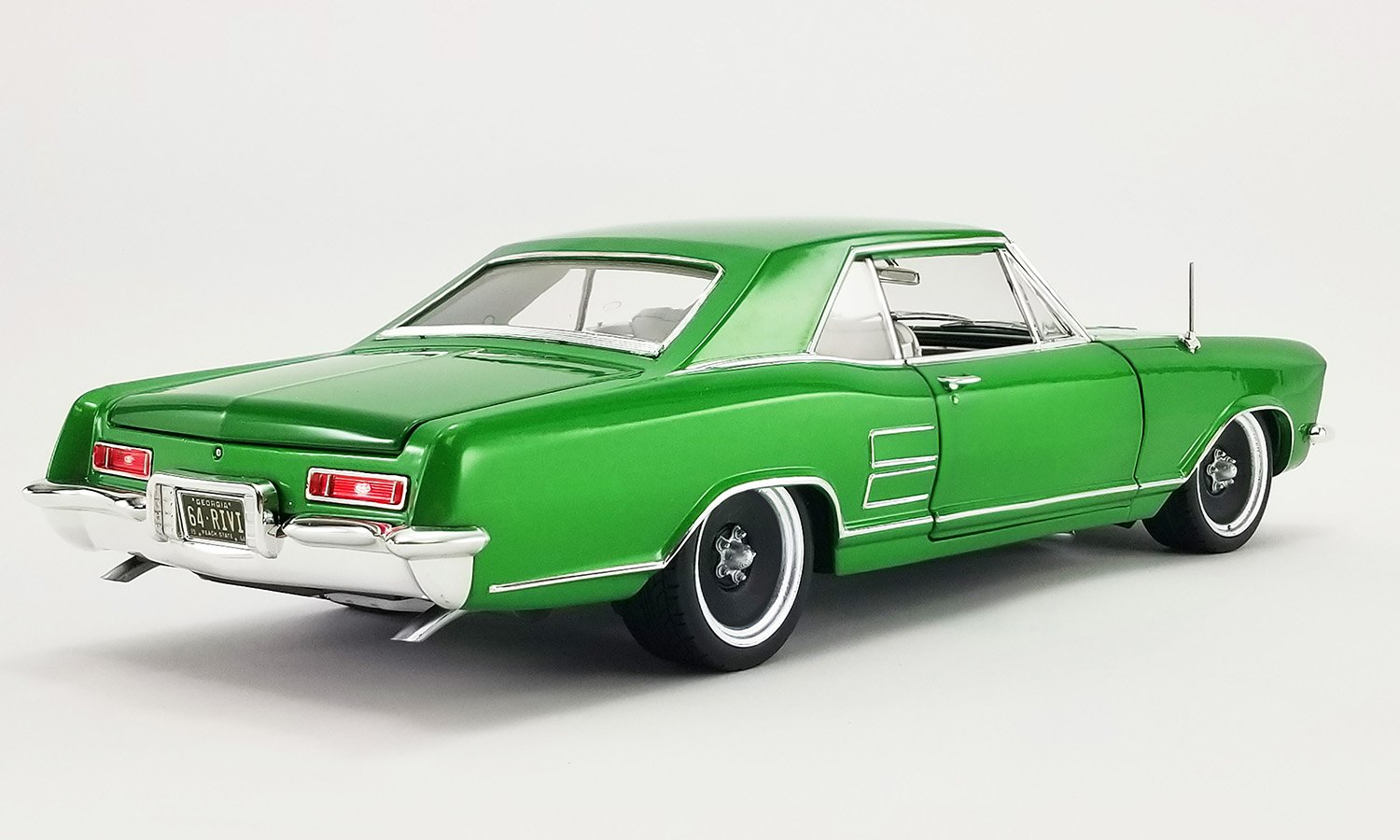 1:18 1964 Buick Riviera -- Southern Kings Customs Cosmic Dust Green --