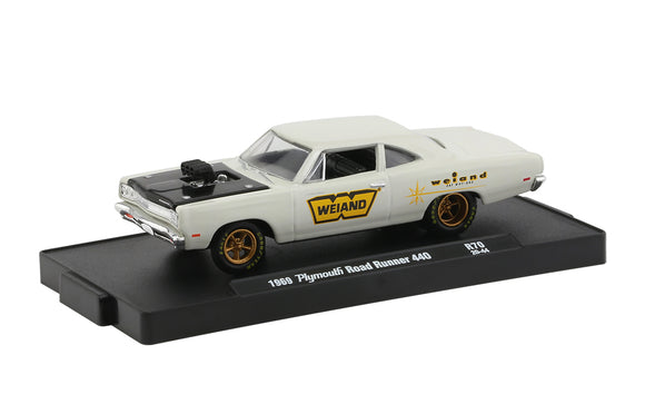 1:64 1969 Plymouth Road Runner 440 -- M2 Machines Auto Drivers Release 70