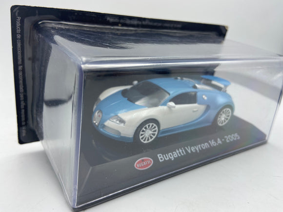 1:43 2005 Bugatti Veyron 16.4 -- White/Blue -- Atlas