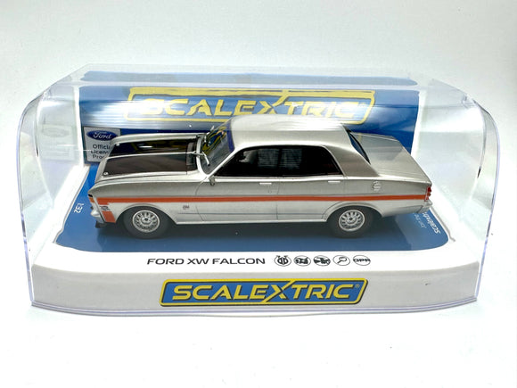 Scalextric 1:32 -- Ford XW Falcon -- Silver Fox