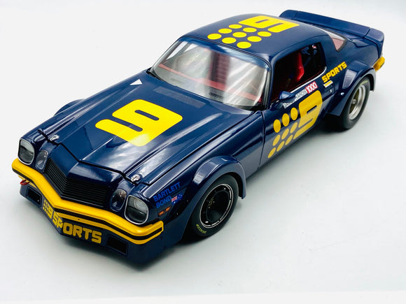 1:18 1982 Bathurst Kevin Bartlett/Bond -- #9 Chevrolet Camaro -- Classic