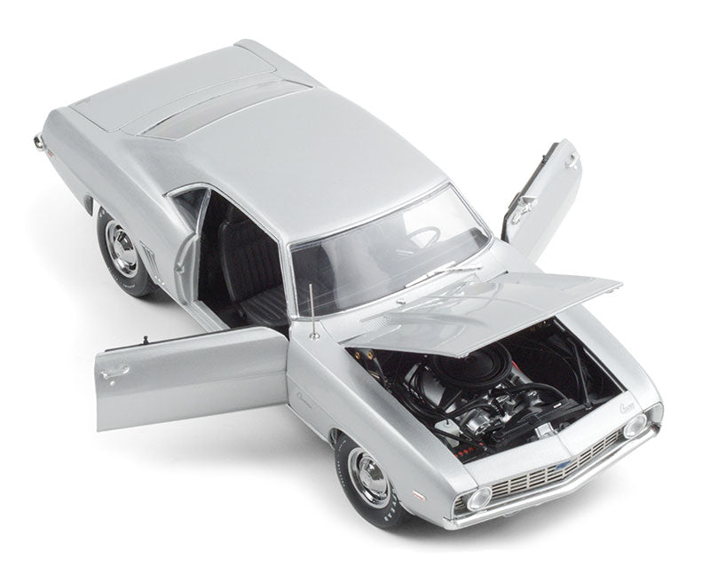 1:18 1969 Chevrolet Camaro ZL1 Silver -- Barret Jackson Scottsdale --